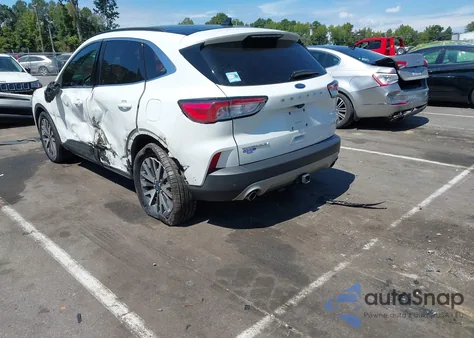 2020 Ford Escape Titanium из США, поврежденный, VIN 1FMCU9J91LUB56754